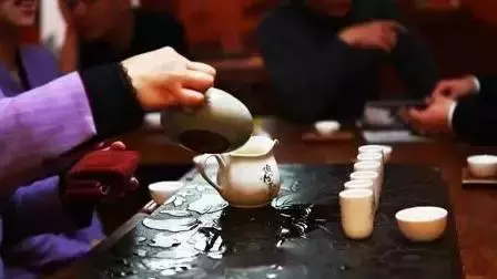 喝茶的规矩与礼仪（知识科普喝茶的10大礼仪）