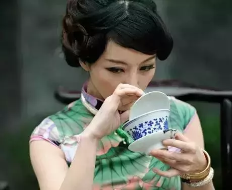 喝茶的规矩与礼仪（知识科普喝茶的10大礼仪）