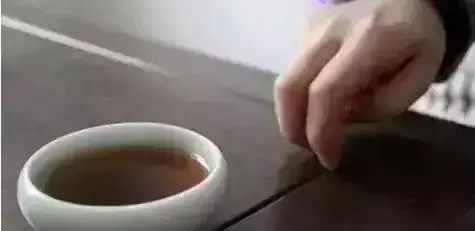 喝茶的规矩与礼仪（知识科普喝茶的10大礼仪）
