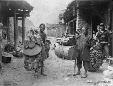​1933年四川古城眨眼成湖幸存者连跳几十个壕沟却丢了孩子 繁华的古城
