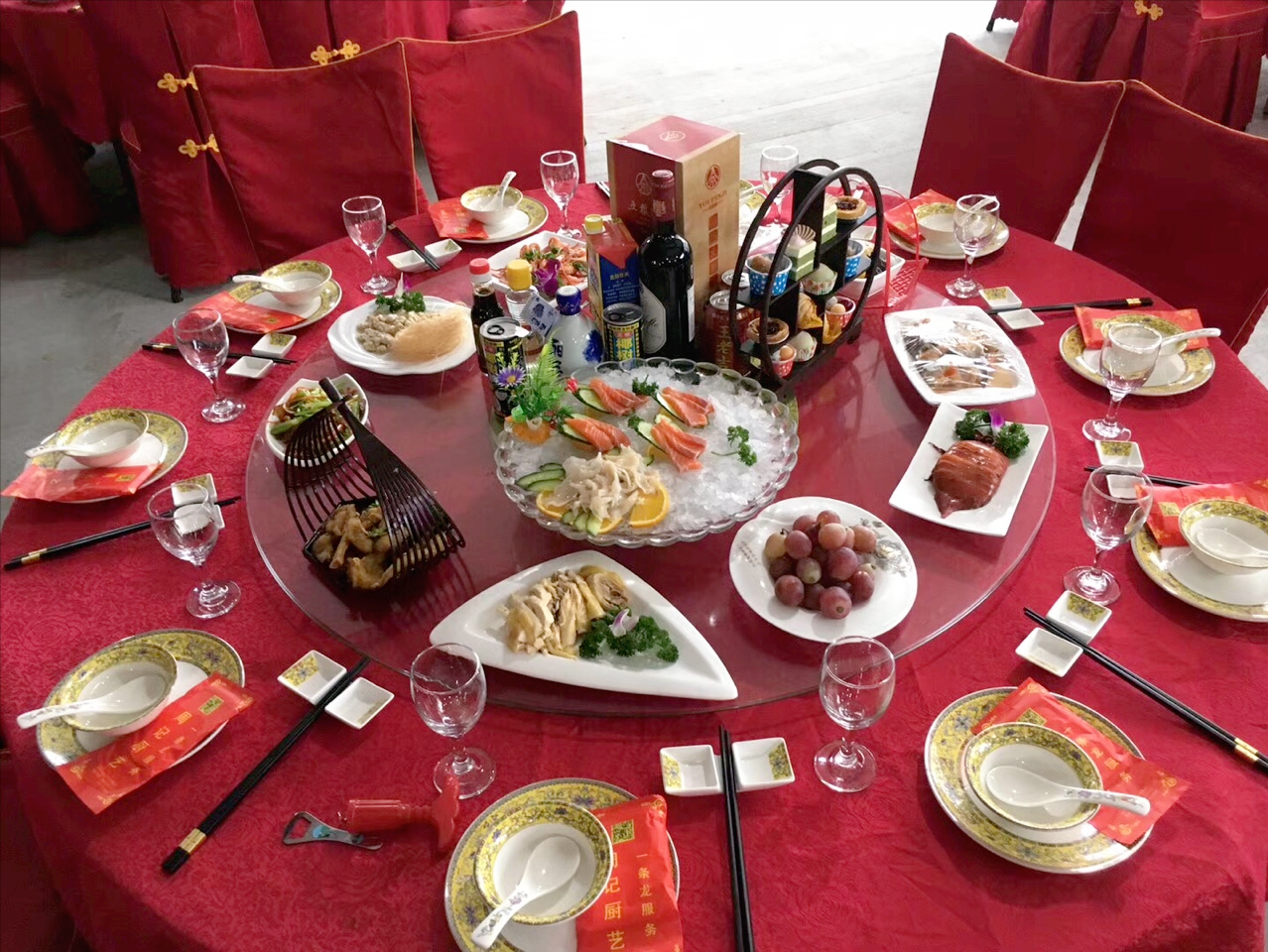 喝酒脸红还是脸白的容易醉（喝酒脸红和脸白哪个更能喝一点）(图1)
