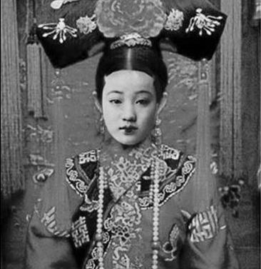 同治皇帝是咸丰的儿子吗（清朝咸丰帝有几个儿子）(图4)