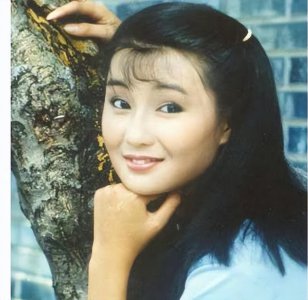 ​张曼玉一个潇洒且快活的女人（张曼玉个人资料简历）