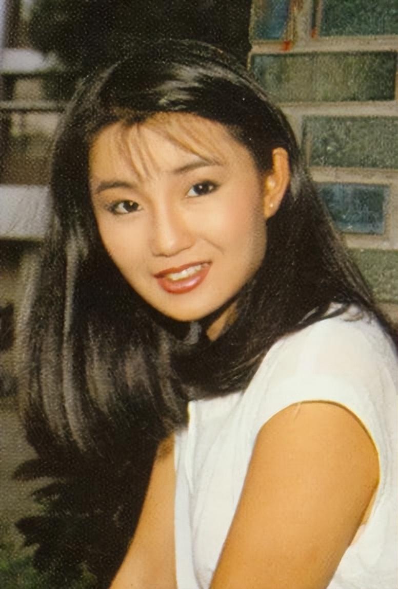 一个潇洒且快活的女人（张曼玉个人资料简历）(图2)