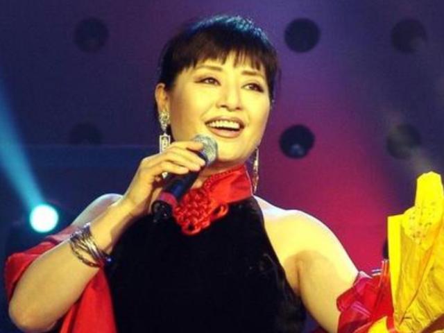 殷秀梅老公，回声嘹亮本色殷秀梅(殷秀梅个人资料简介 丈夫)