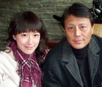 ​刘德凯老婆，刘雪华老公