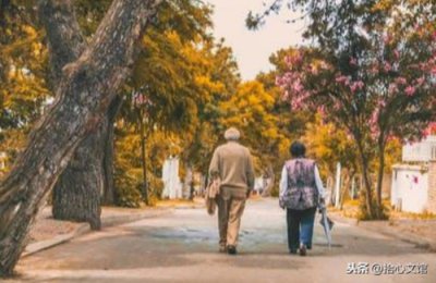 ​追男生几天聊一次微信好，女追男多久聊一次合适