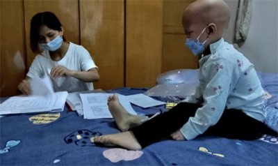 ​3岁女童喊脚疼被确诊癌症晚期 父母5千元工资要养三孩子
