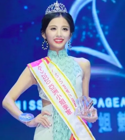 张翰与高文君同回小区过夜疑似恋情 女方高知还是亚洲小姐，张翰方否认！