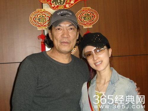 成奎安的老婆，成奎安老婆图片,本文共（2145字）