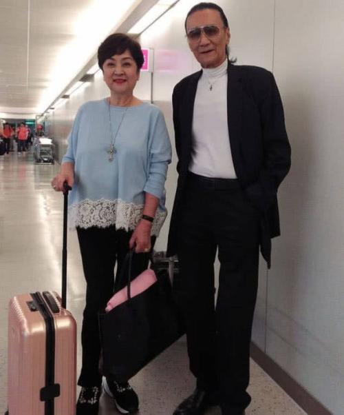 谢贤老婆，王菲怀孕(谢贤同意王菲成谢家媳妇是真的吗)