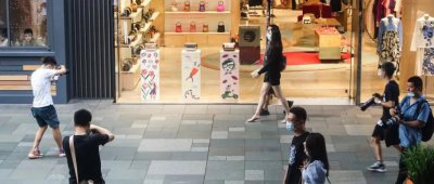 ​街头拍摄他人，究竟在拍什么？能挣钱吗？