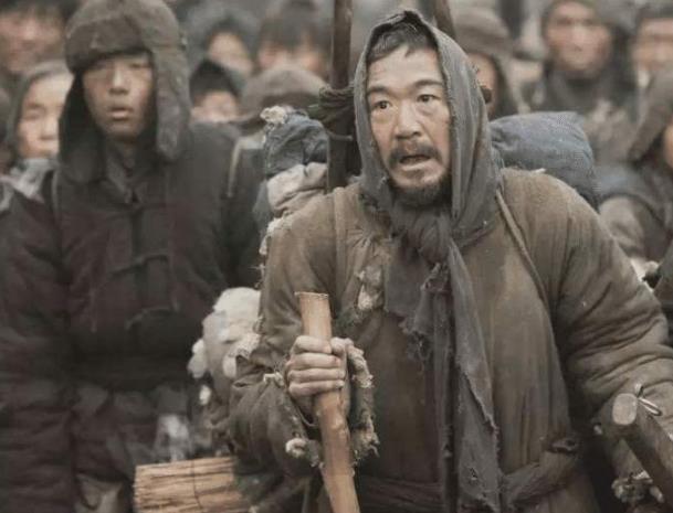 蝗虫过境对人们有多大影响(蝗灾时蝗虫真的吃人吗)
