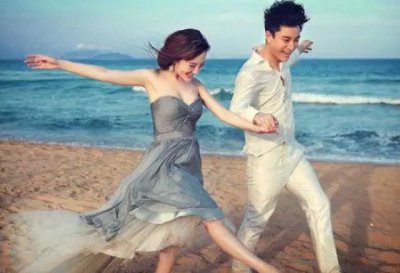 ​李晨的老婆是谁，蔡徐坤前女友(蔡徐坤李晨怎么了)