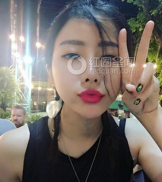 拜托了衣橱桃巫奇是谁 桃巫奇鹿晗是什么关系