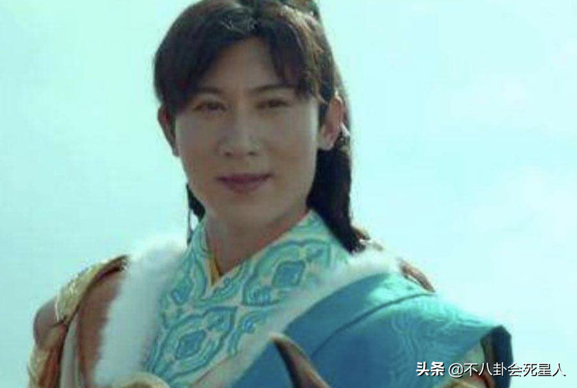 郑靓歆是男的还是女的  没长相没演技说的是她吗 
