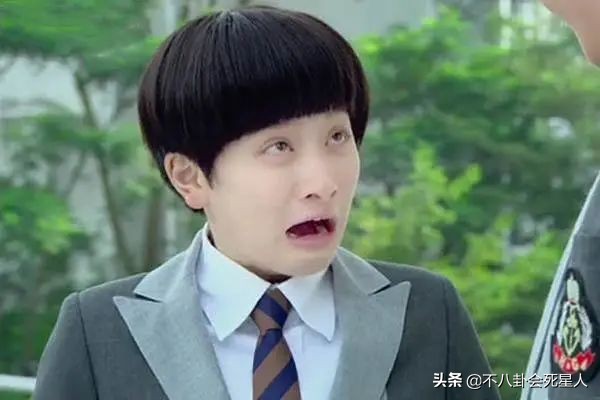 郑靓歆是男的还是女的  没长相没演技说的是她吗 