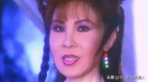 郑靓歆是男的还是女的  没长相没演技说的是她吗 