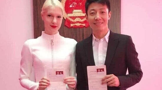 撒贝宁老婆近照颜值好高(撒贝宁老婆长啥样)