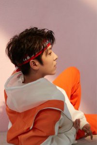 ​孔舒航整容前，明星整容前后对照的图片