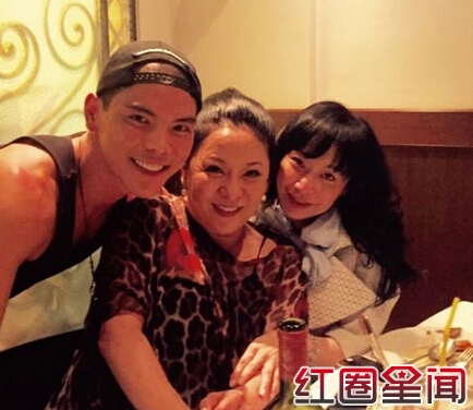 黄奕陷害向佐去豪赌是阴谋吗 向佐女友是谁欠钱被打真相曝光