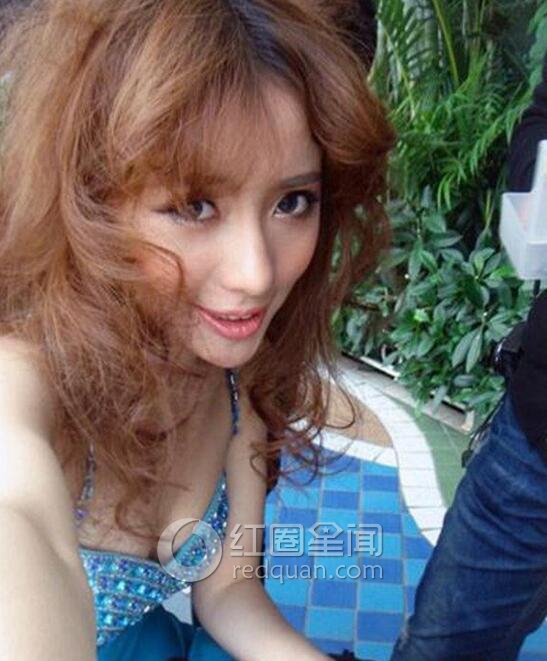 刘萌萌凸点照片被扒 刘萌萌整容前照片