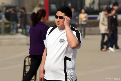 ​体检穿什么衣服比较好（女性做体检最佳穿衣要求）