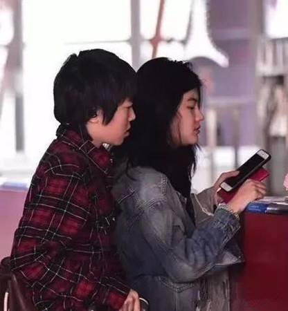 赵欣瑜为什么叫赵姨娘 京城名媛手撕周迅新签艺人李曼瑄