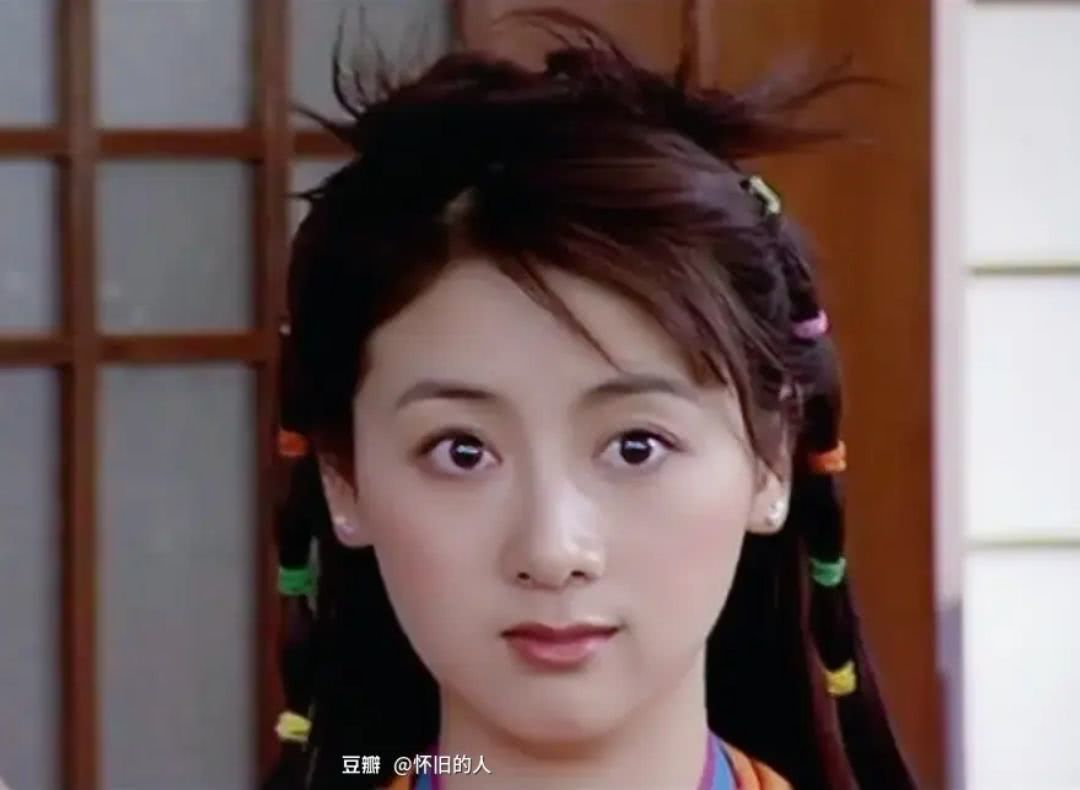 李佳璘个人资料写真作品