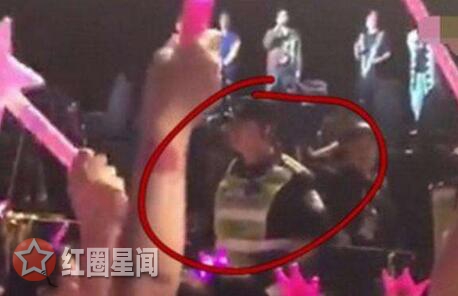周杰伦开社交账号晒了这个女人 周杰伦怒吼保安是怎么回事