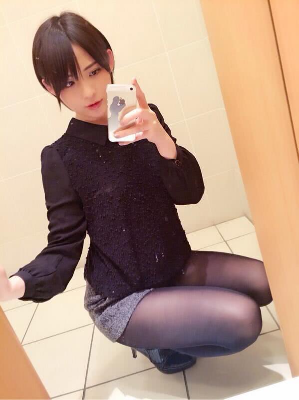 铃木咲个人资料写真作品