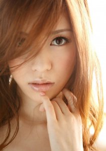 ​芦名尤莉娅个人资料写真作品