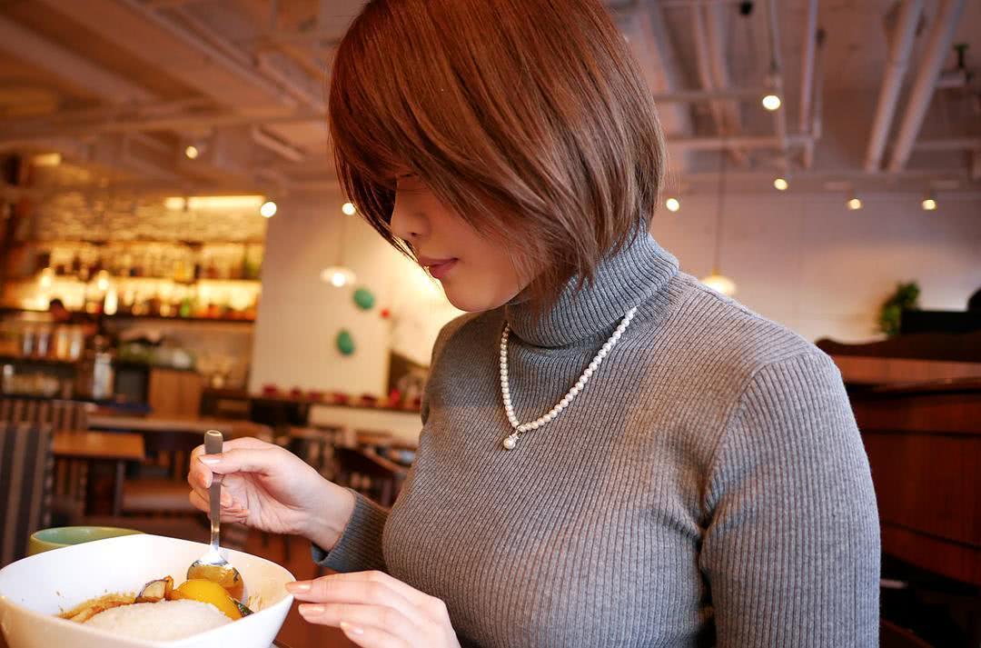 推川悠里个人资料写真作品