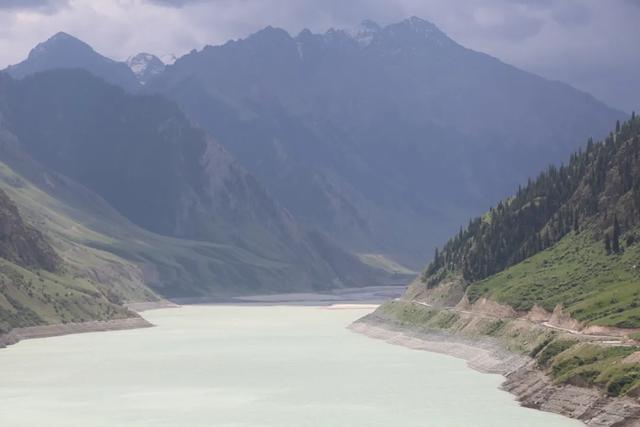 伊犁十大旅游景点（收藏篇伊犁最美的52处绝色美景）(90)