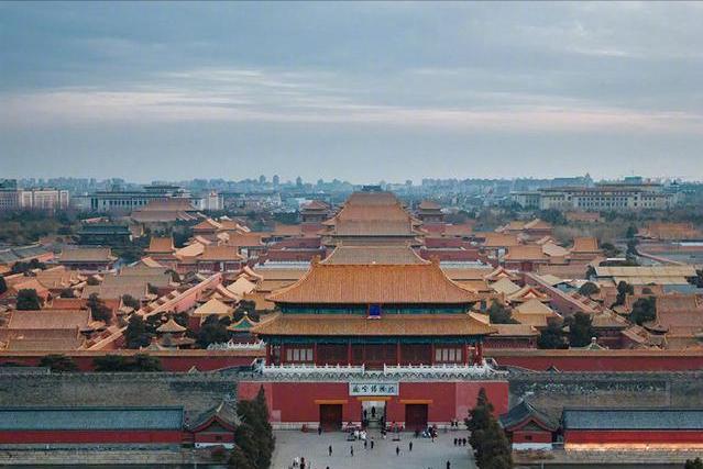 关于故宫介绍（以纪录片故宫为代表）(9)