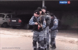 穿帮镜头大集合图解搞笑（开镜架枪需谨慎）(18)