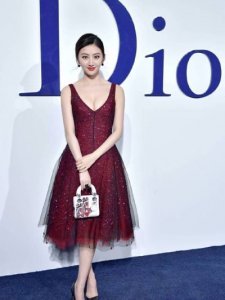 ​景俊海和景甜长的很像 他俩是父女关系吗