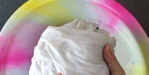 衣服发黄用什么洗白