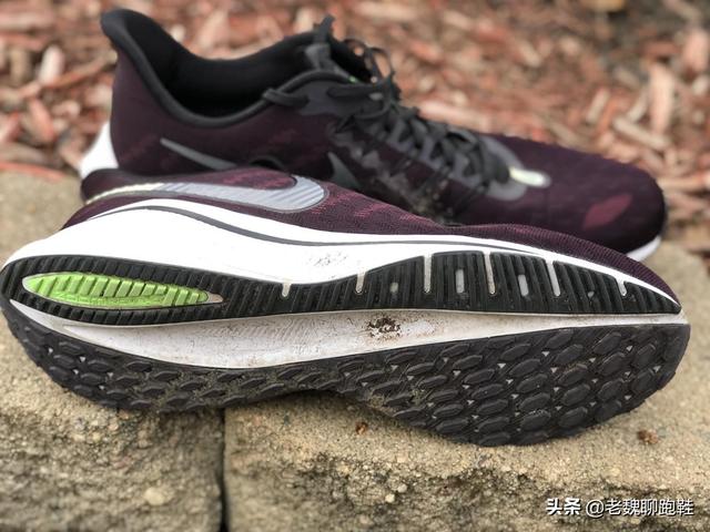 耐克最好的跑鞋排名耐穿又舒适（跑步逛街两不误）(5)