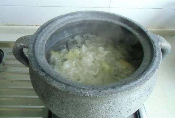 银耳正确泡发方法,银耳快速泡发方法图5