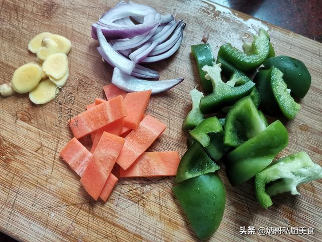 牛肉怎样烧又嫩又好吃窍门（饭店牛肉又嫩又滑特好吃）(10)