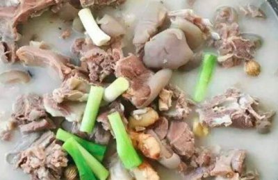 ​夏天可以吃羊肉吗，哺乳期宝妈可以喝羊肉汤吗？婆婆每天都给我煮羊肉汤喝好难