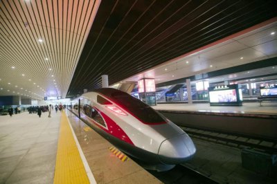 ​没抢到票？再刷刷 12306，夜间 +200 列！“让旅客买长乘短？”官方最新回应…