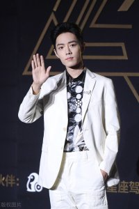 ​肖战简历个人资料简介（肖战荣获2022年世界首帅，其实这已经不是他第一次荣获