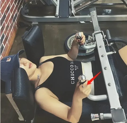 宅男女神赵奕欢近况：姐姐还是那么美，那么撩人