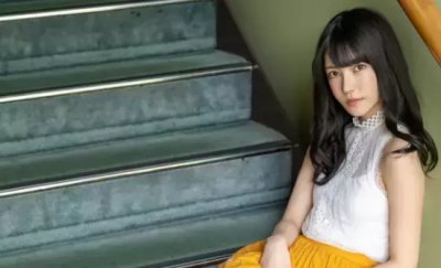​准备复出的枫カレン美图分享，花儿还是那样红？
