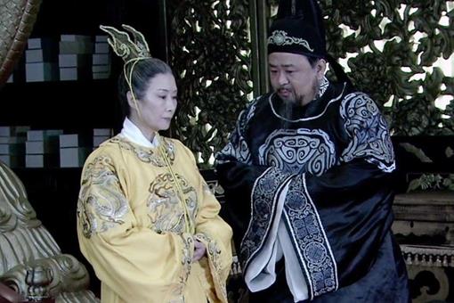 历史上的狄仁杰为何不用给武则天行跪拜礼?他是怎么死的?