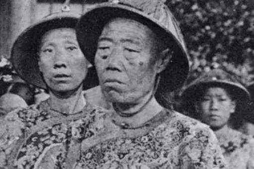 李莲英为什么能在清末皇宫混的那么好