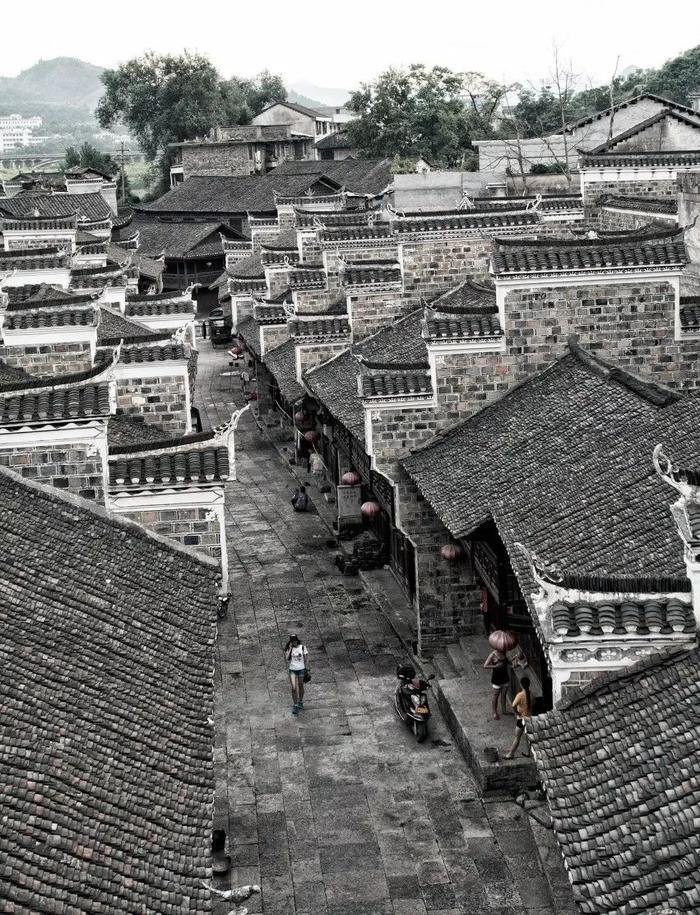北纬30°的这里有盗墓剧《怒晴湘西》取景地