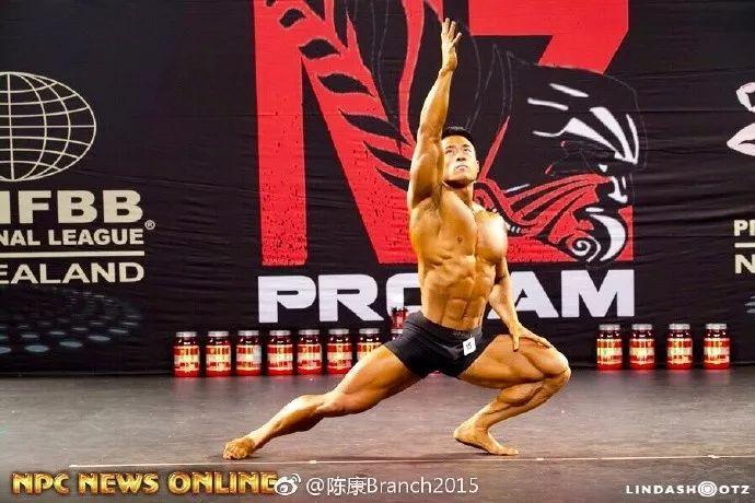 童颜巨肌！！从瘦弱小伙到IFFB第二，他绝对是中国最该被关注的肌肉男！